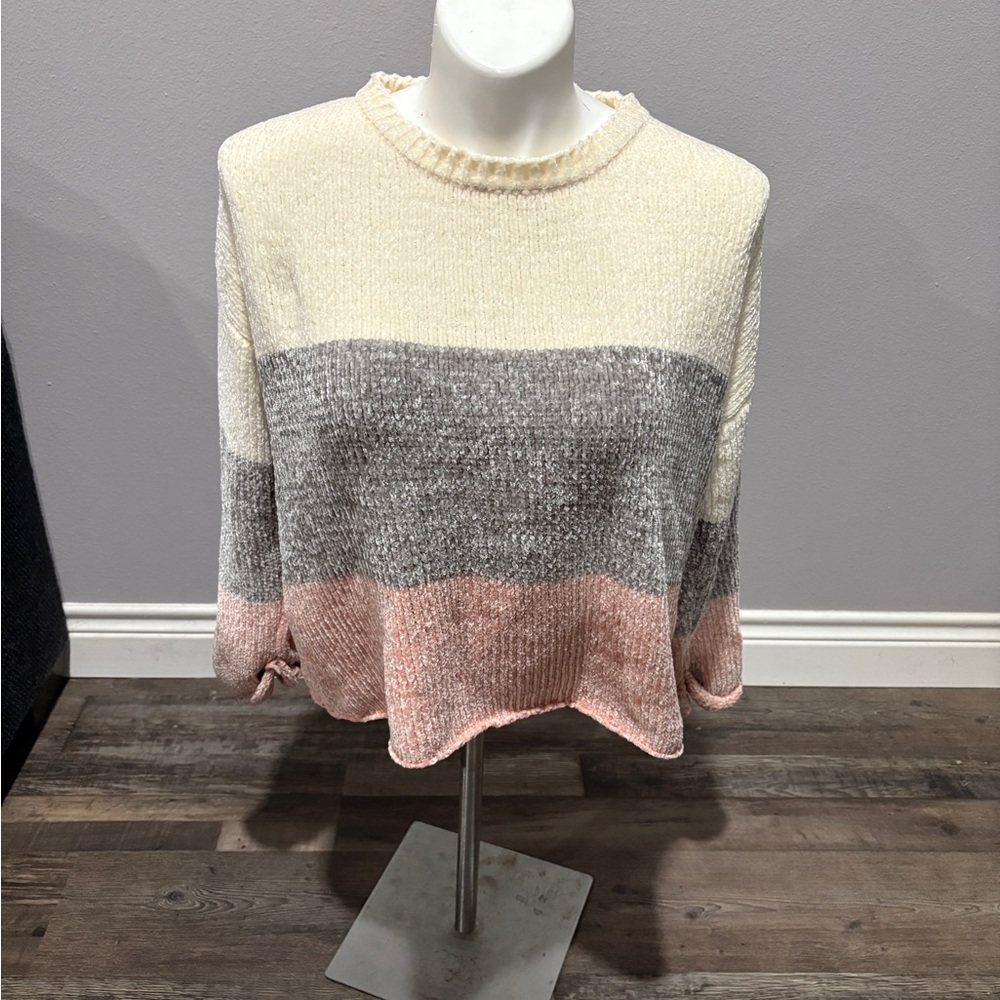 Cream and Gray Crew Neck Sweater with Relaxed Fit